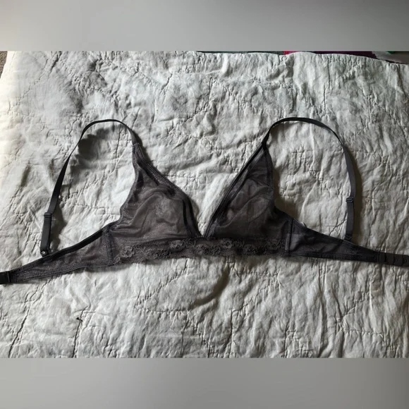 Calvin Klein sheer bralettes - medium - Picture 7 of 7